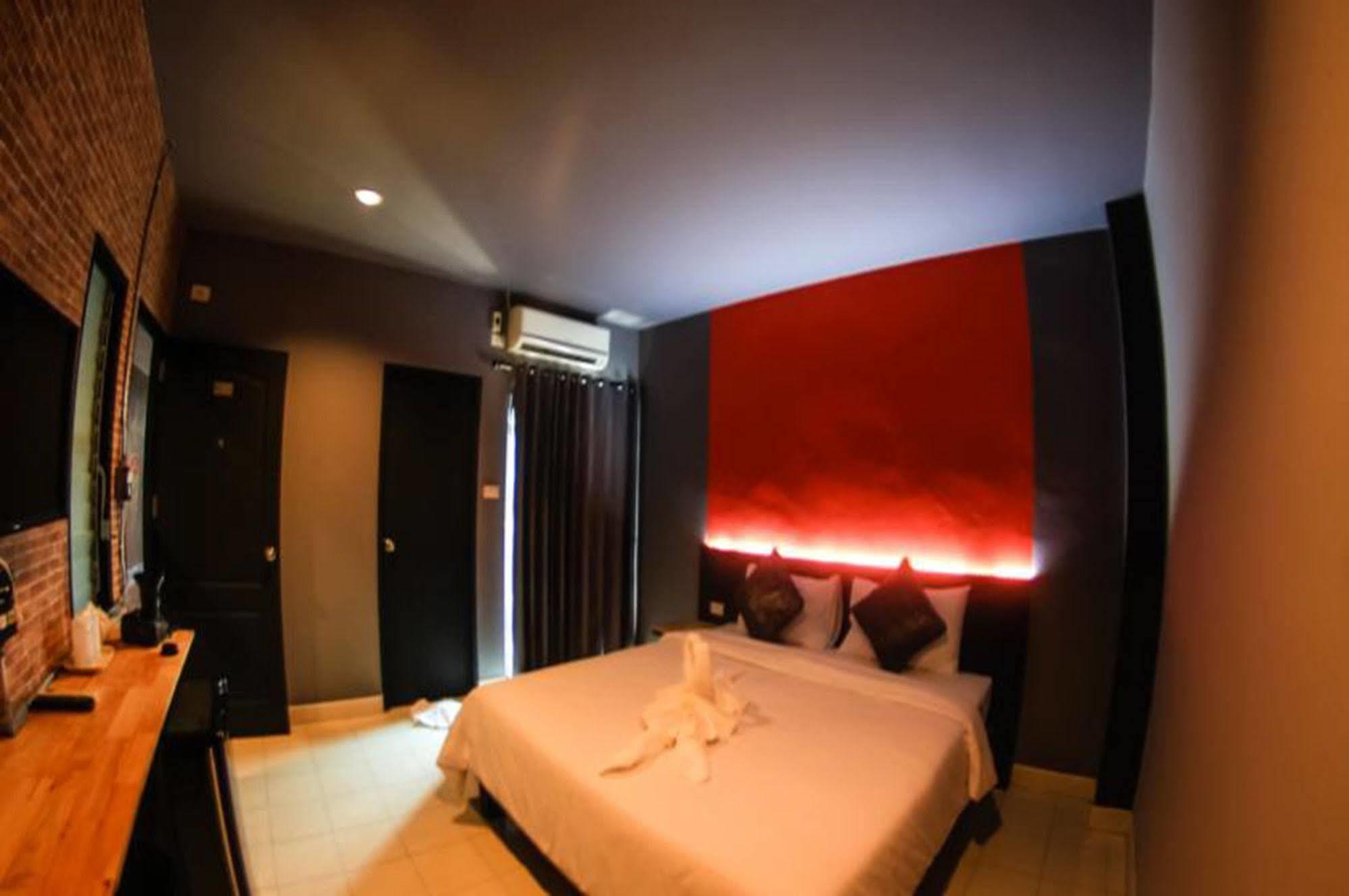 Hotel Passion Nakhon Si Thammarat Ngoại thất bức ảnh